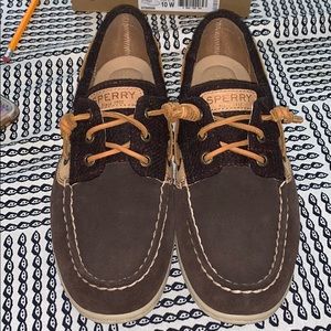 Sperry woman’s songfish suede wool boat shoe